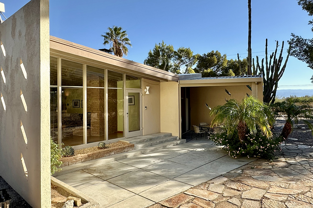 15919 Snow Creek Rd | Historic mid-century replica of John Lautner’s famous Bergren Residence. This 2-BD, 1-BA home is located just 15 minutes away from Palm Springs, CA. Link here to 3D matterport tour, tour video, floor plans, and photo gallery.