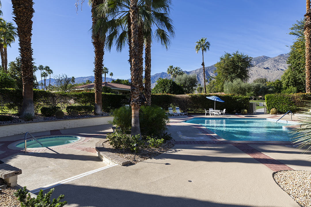 Interior design of 2321 Silver Oak Circle in Palm Springs California