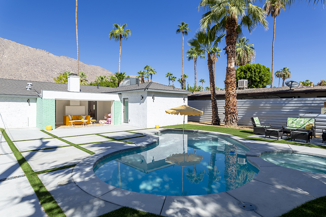 Design photo of 686 S Camino Real in Palm Springs California