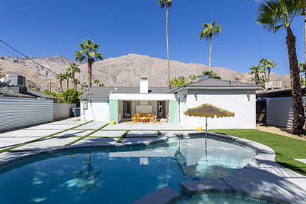 Another exterior view of 686 S Camino Real in Palm Springs California